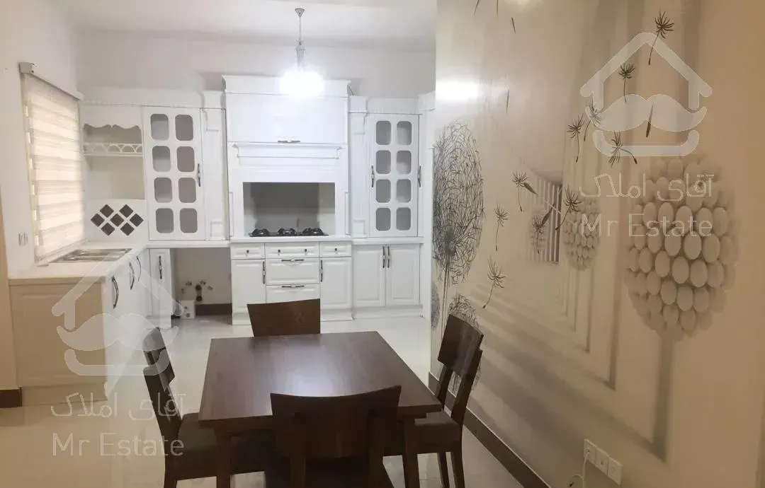 ویلا شهرکی 170 متری با فضای سبز