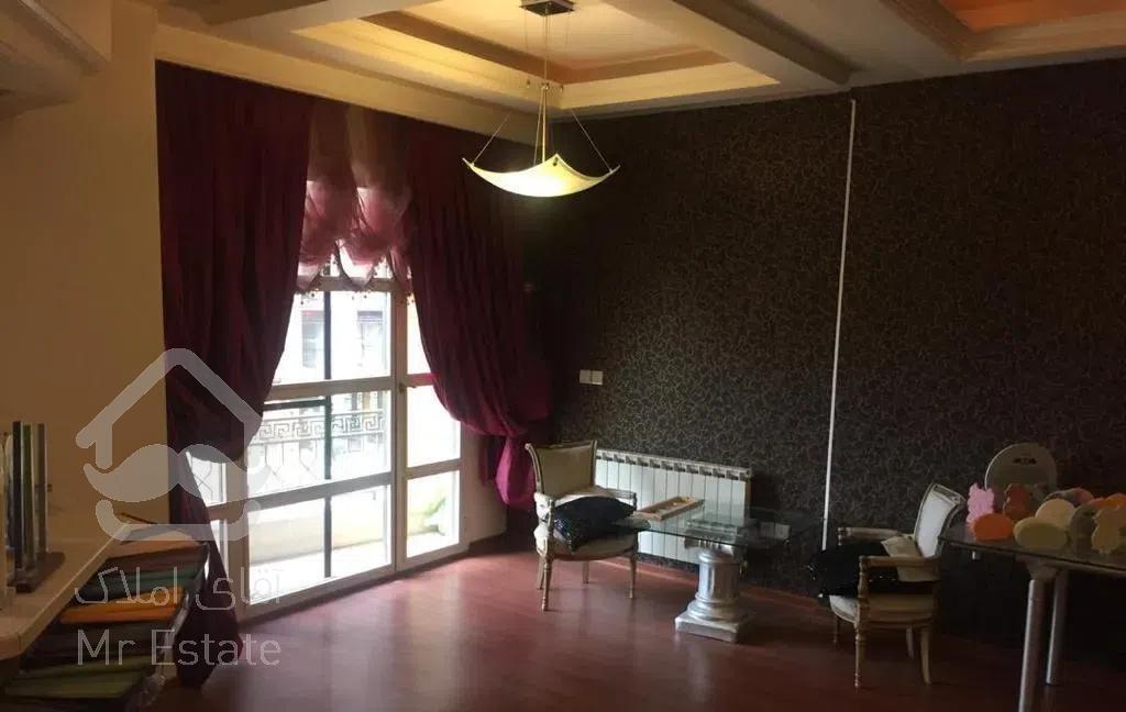 آپارتمان ۱۲۰ متری دو خواب شیک