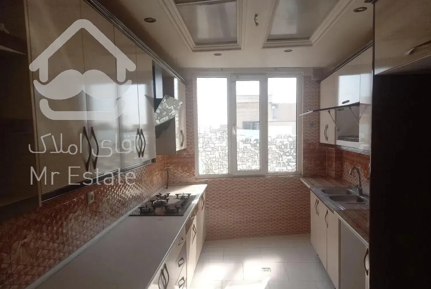 آپارتمان تک واحدی ۸۰متر ۲خواب