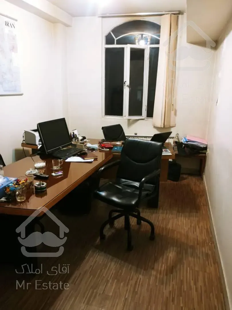 ۷۳ متر اداری بر فردوس شرق