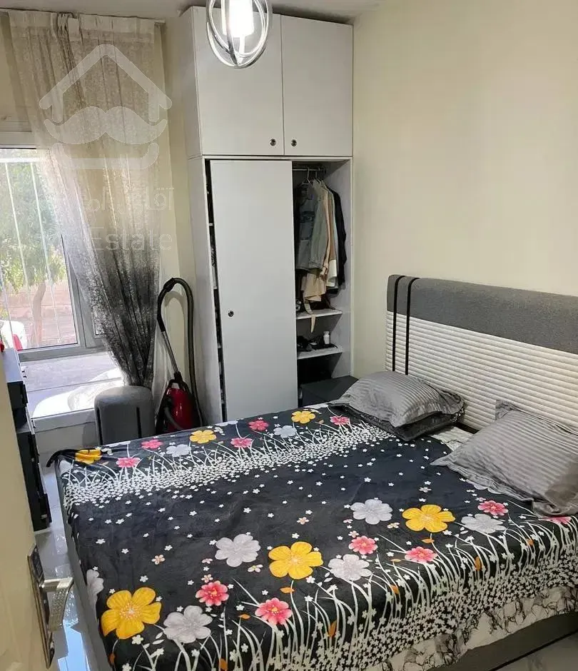 ۱۴۲ متر / غرق نور / دو پارکینگ سندی باکس