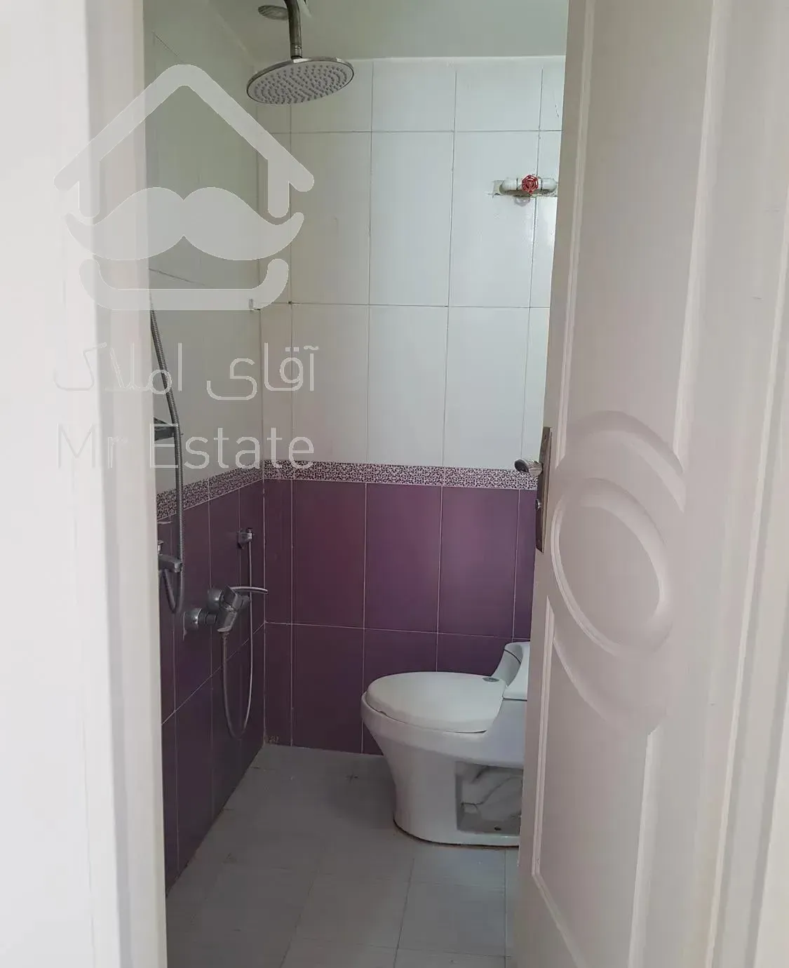 خوش نقشه، دو پارکینگ سندی