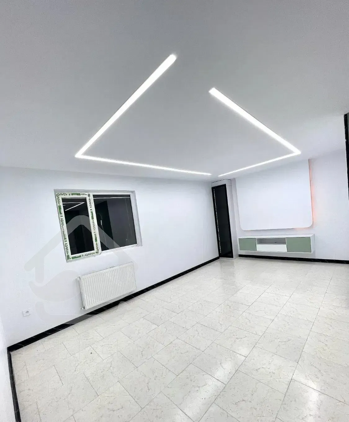 آپارتمان ۱۰۴ متری پارکینگ دار