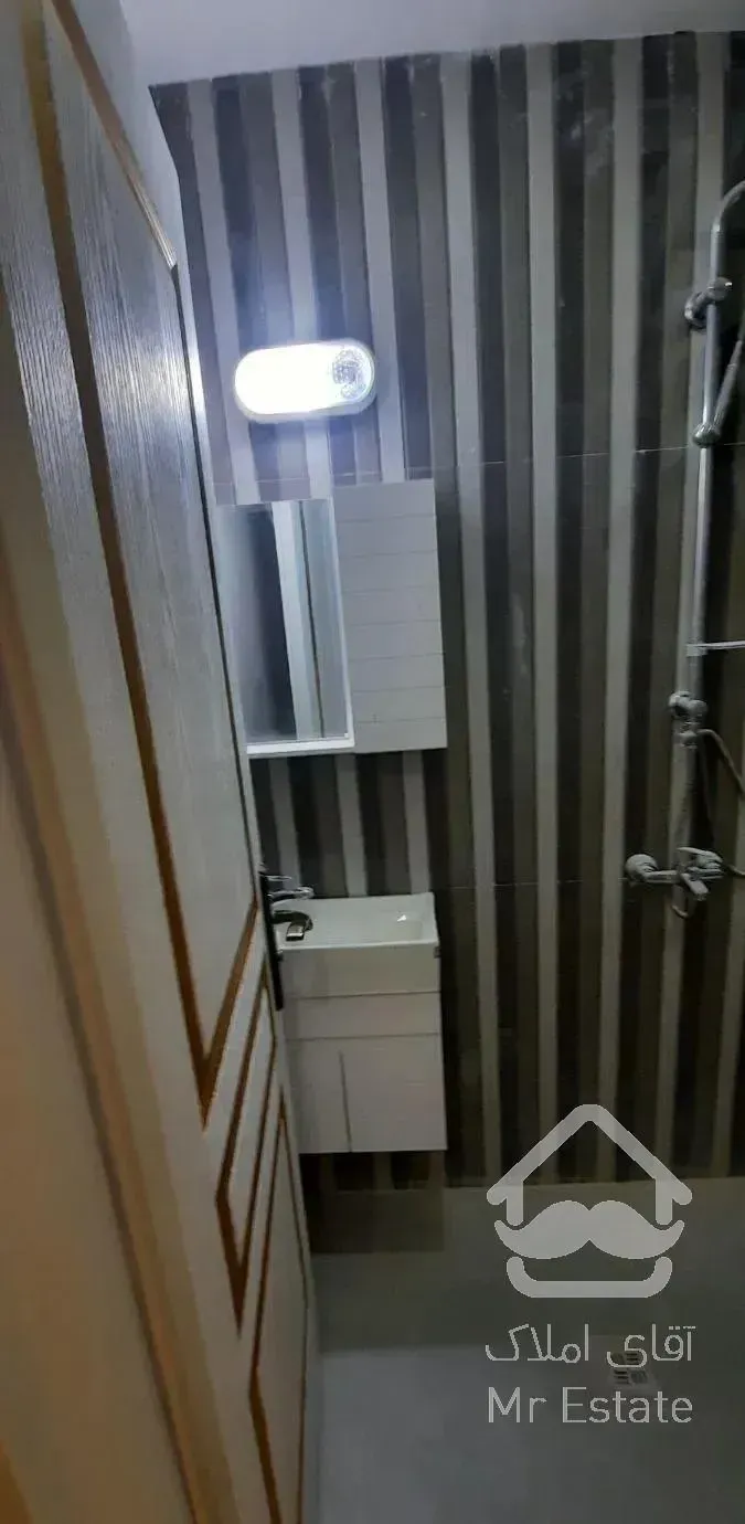 آپارتمان ۲۲۰ متر نوساز