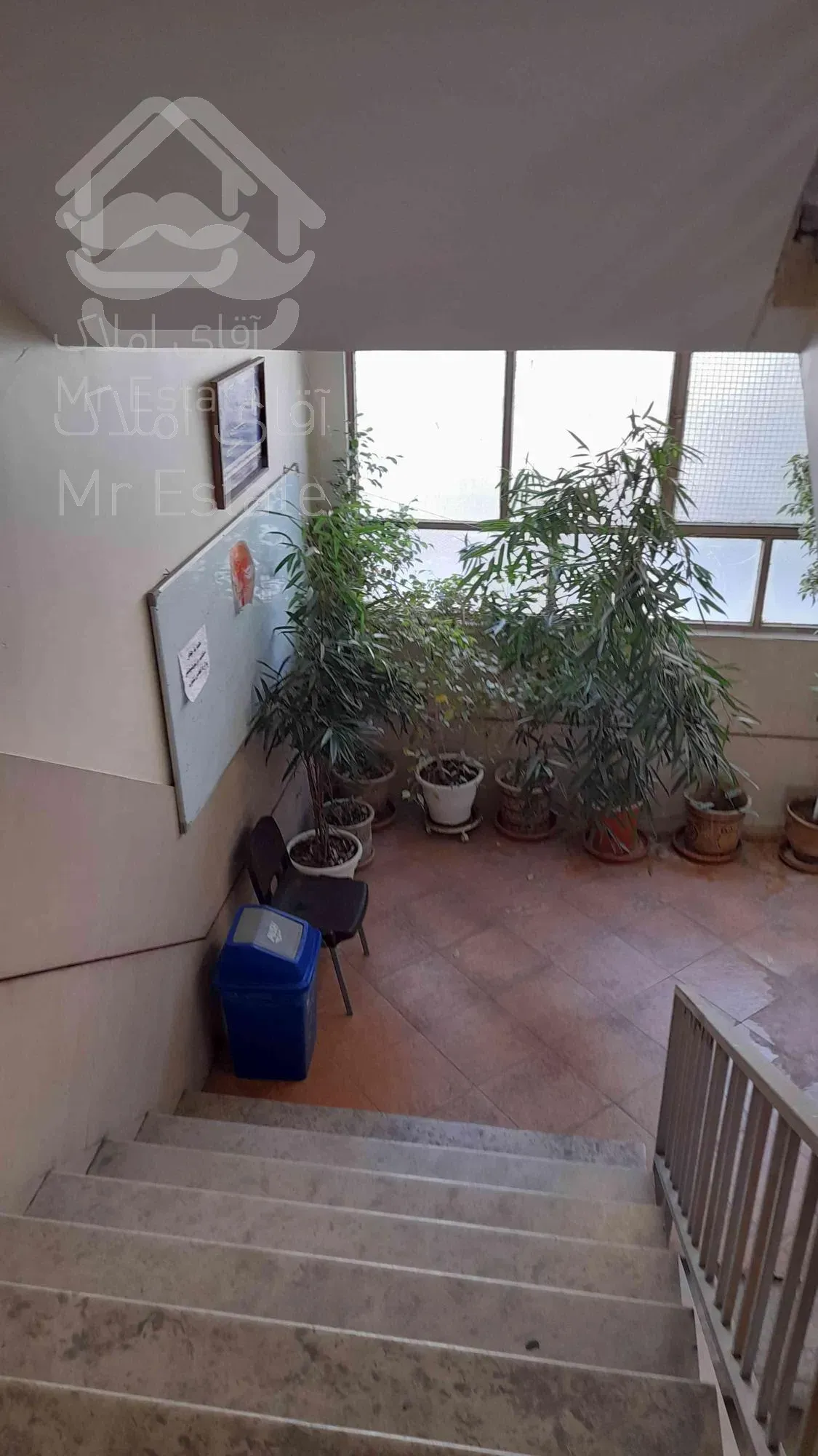 ۲۲۰۰ متر اداری صادقیه