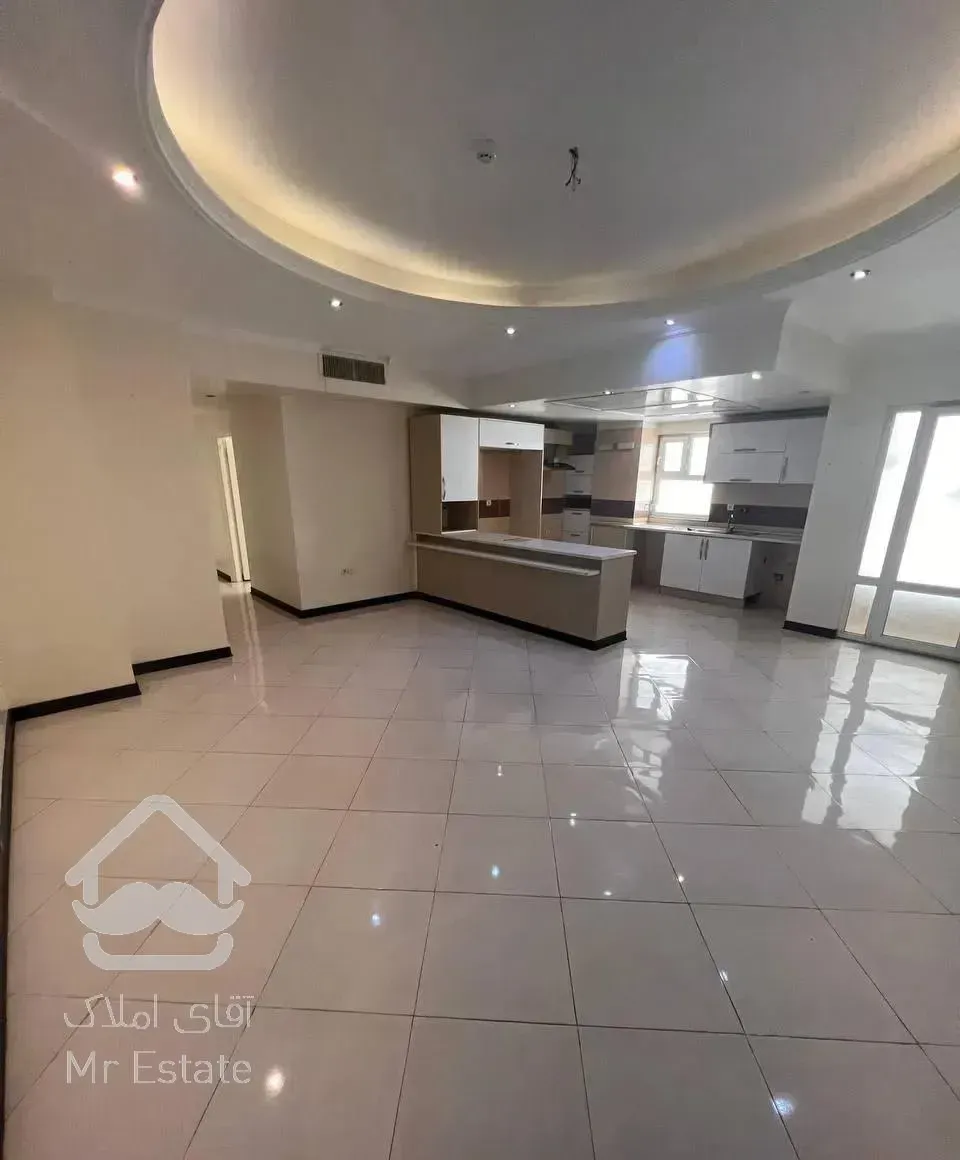 برج مجلل در منطقه سرمایه گذاری مطمعن