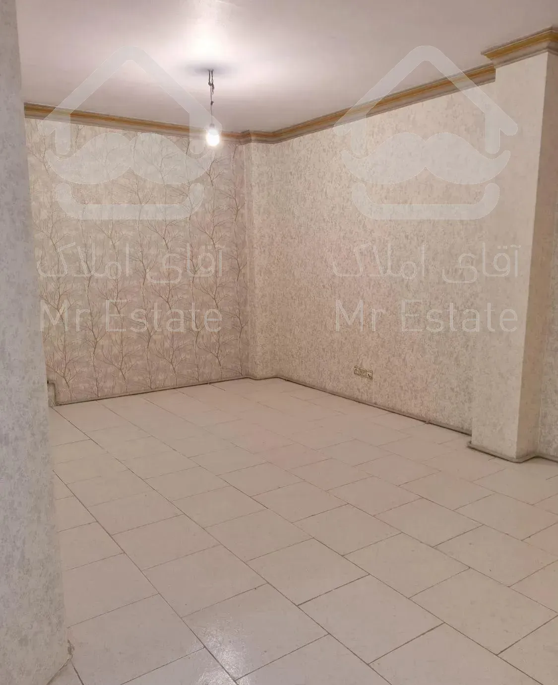 واحد ۵۲ متر همکف حیاط دار کارون نرسیده به بوستان