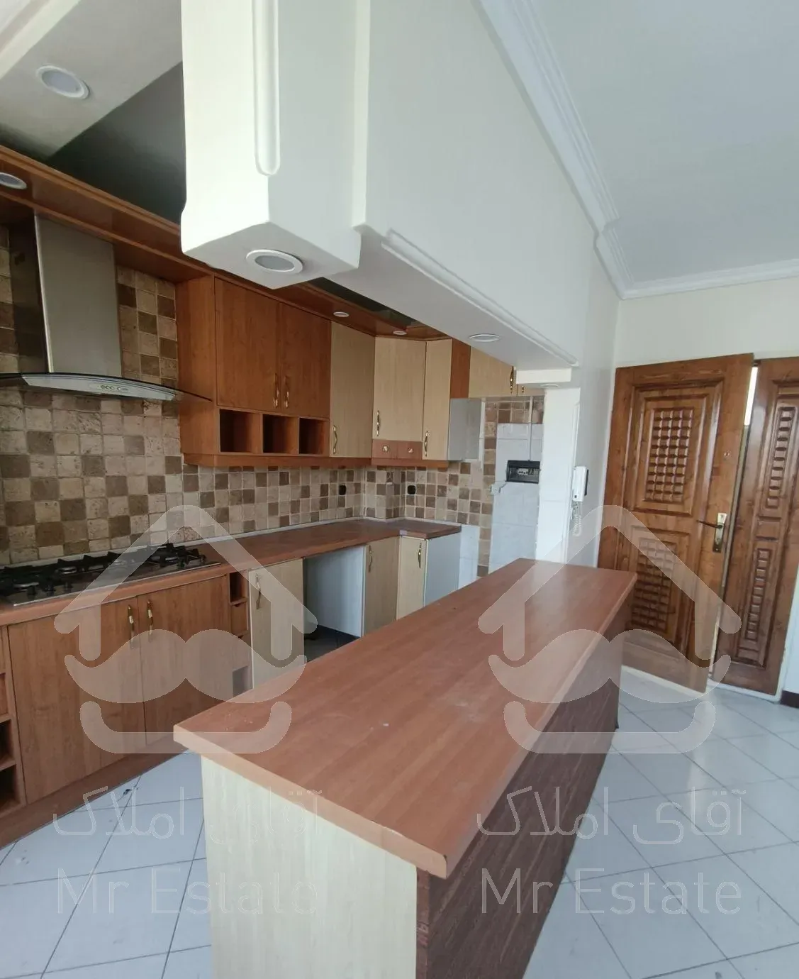 75 متری تمیز با کلیه امکانات