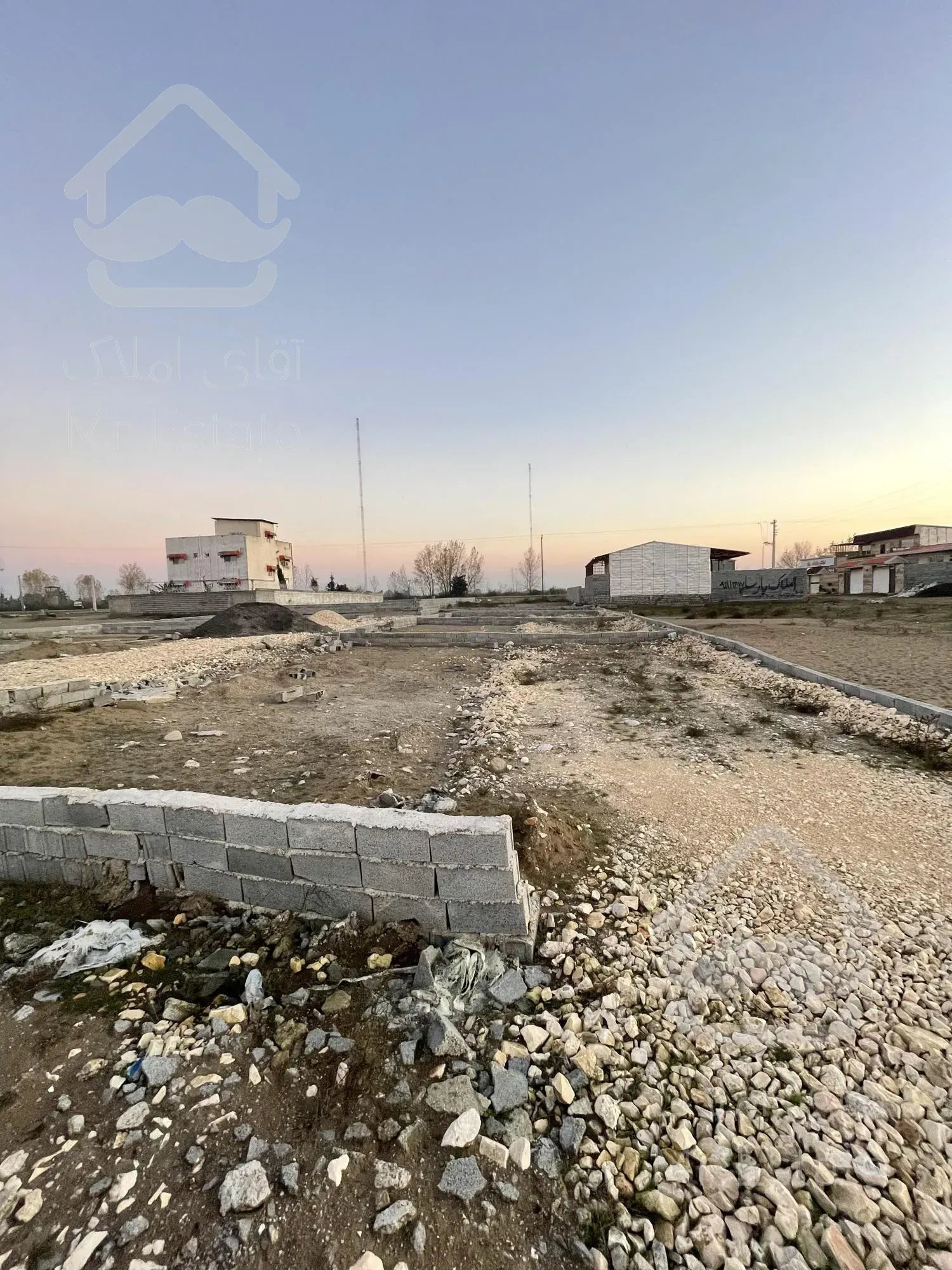 زمین۱۳۰متری داخل شهرک مسکونی در ساری