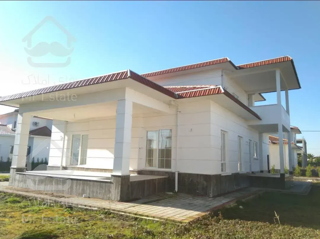 ویلا 300متری،دوبلکس شهرکی با نگهبانی 24ساعته