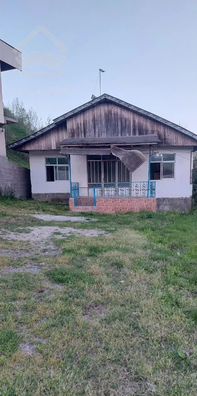 قلعه رودخان ۴۵۰ متر ۸۰ متر بنا