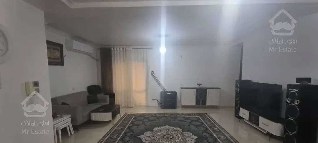 ۹۷ متر نور/۳۰۰ متری دریا