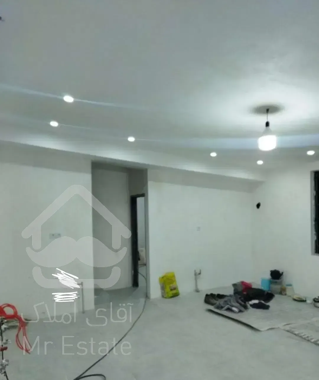 رهن کامل واحد۷۰متری نوساز راه جدا با تراس دخانیات