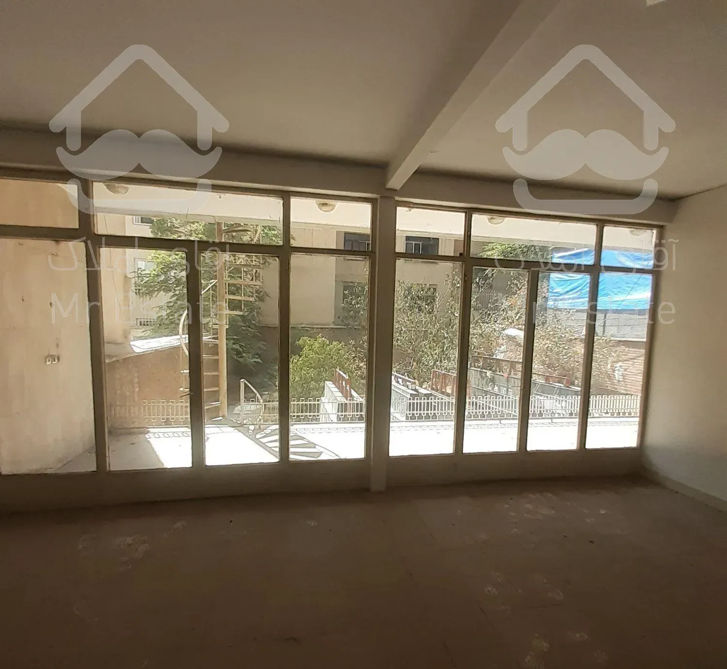 ۲۵۰متر سه خواب آرژانتین موقعیت اداری انباری