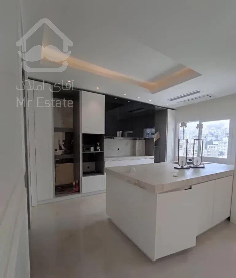 ۱۷۵ متر ۳ خواب/ ۲ پارکینگ/ تاپ لوکیشن فرشته