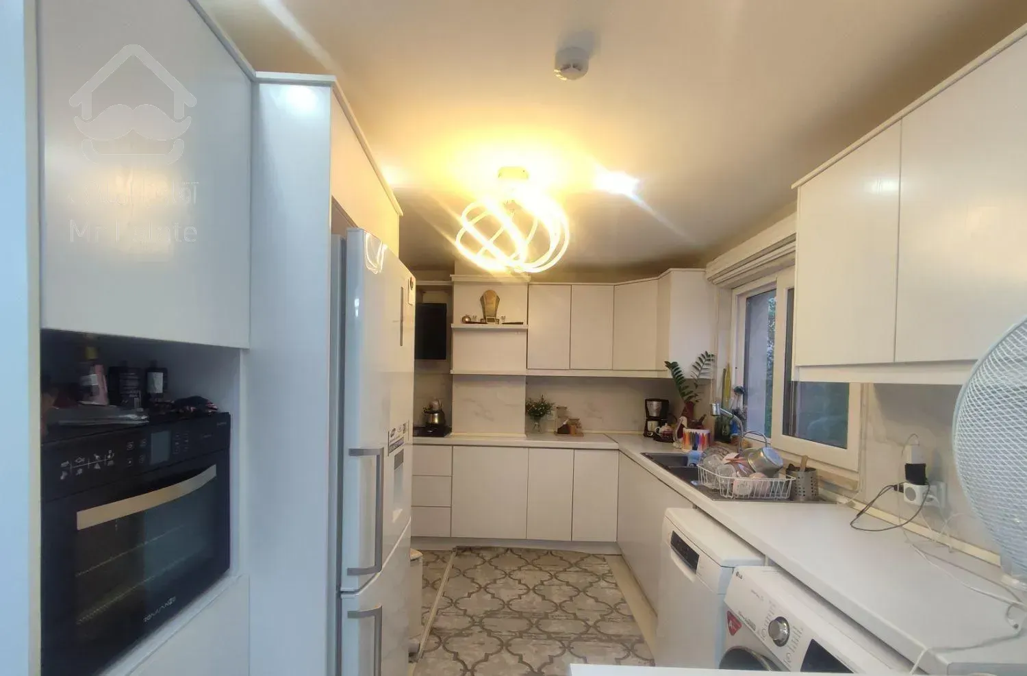 ۹۲متر/تک واحد/۳نبش/گلستان فرد