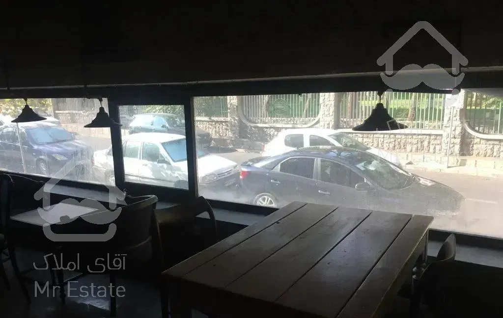 ۷۰ متر کف ۵۴ متر بالکن مناسب کافی شاپ