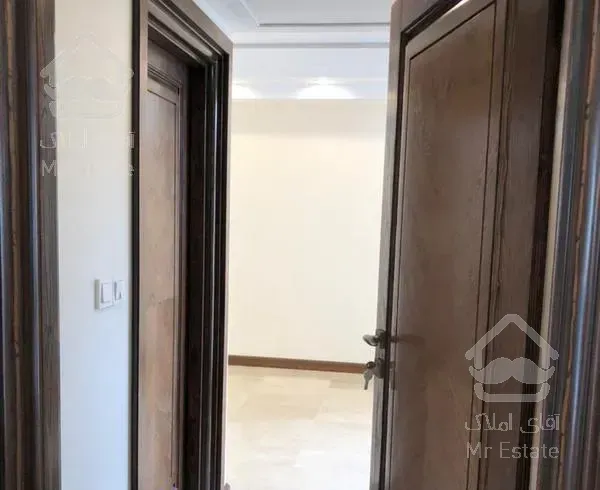 سعادت آباد 130متر (۳ خوابه) ۲ پارکینگ سندی