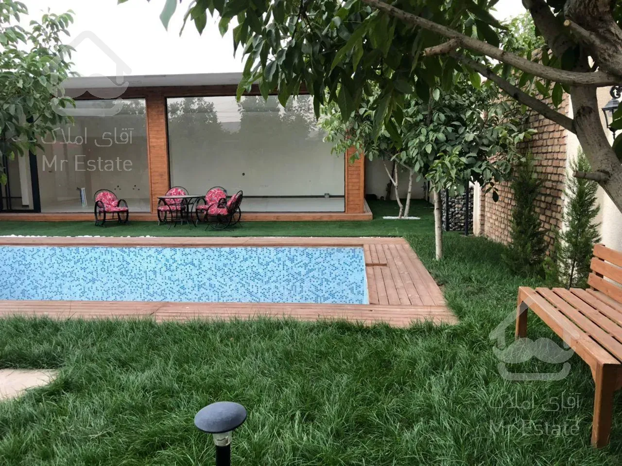 فروش ویلا مدرن ۶۵۰ متری چهارباغ شهرکی