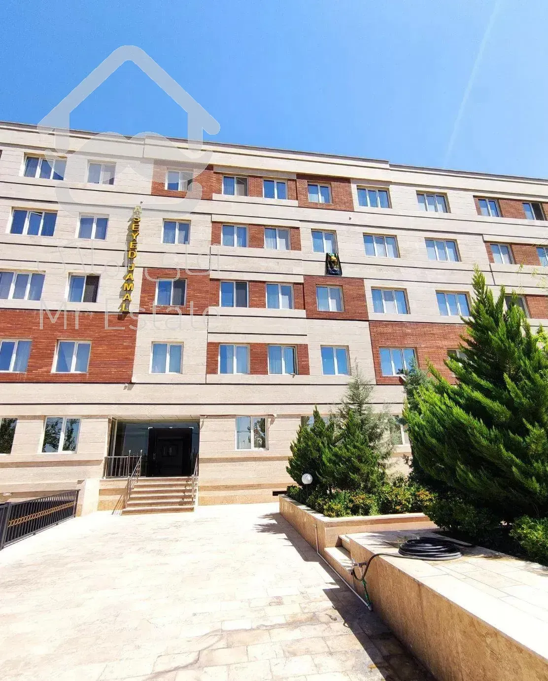 78متر فول امکانات خوش نقشه بدون پرتی کن