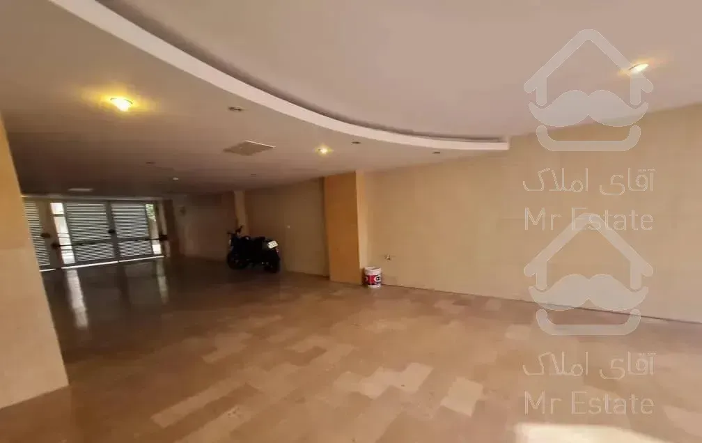 آپارتمان جلفا 58 متر 12 ساله طبقه 4