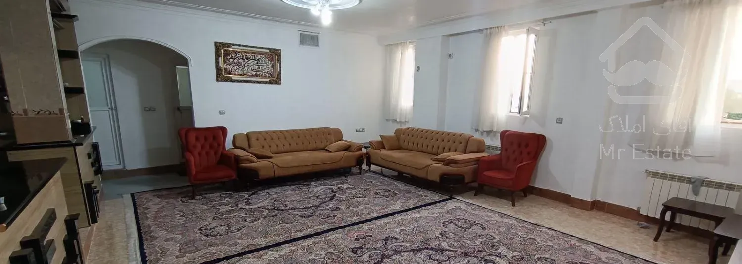 آپارتمان ۱۰۰ متری گلدشت شرقی خ آلاله ۶