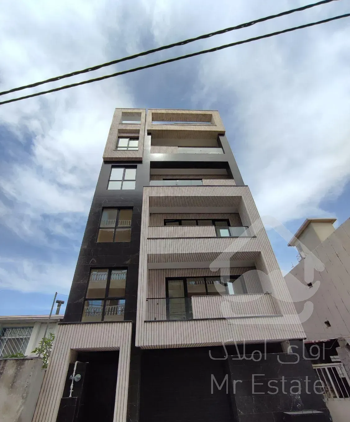 فروش آپارتمان ۱۳۰ متری ۲ خوابه