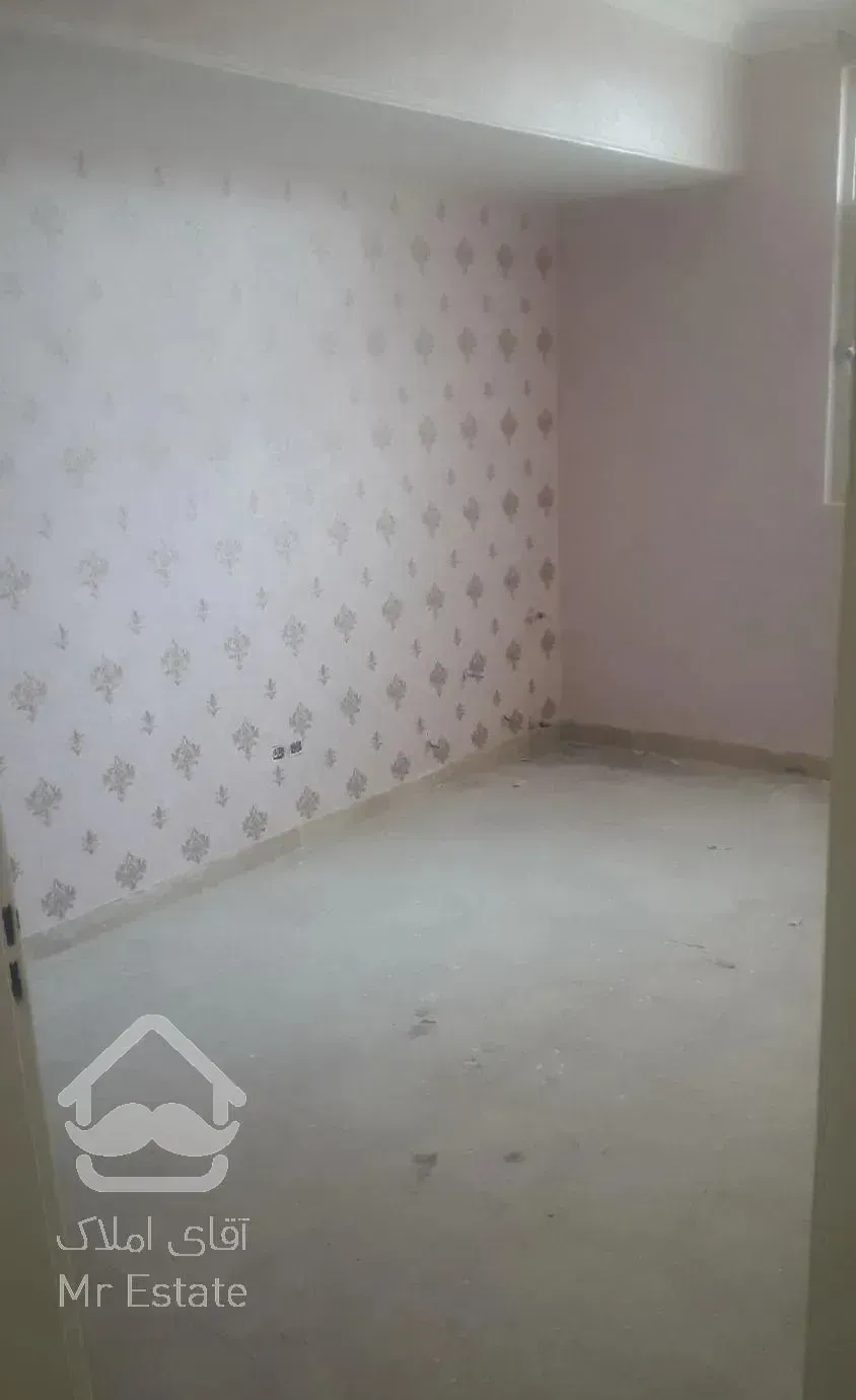 آپارتمان ۱۰۰ متری فرهنگ ۱ طبقه دوم