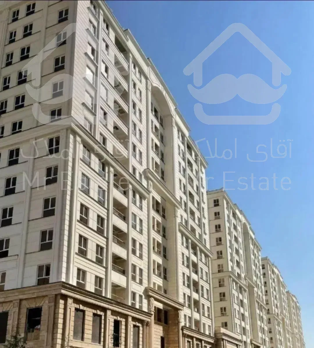 ۱۸۰ متر/ تلفیقی از معماری و هنر/ رونیکا پالاس هروی