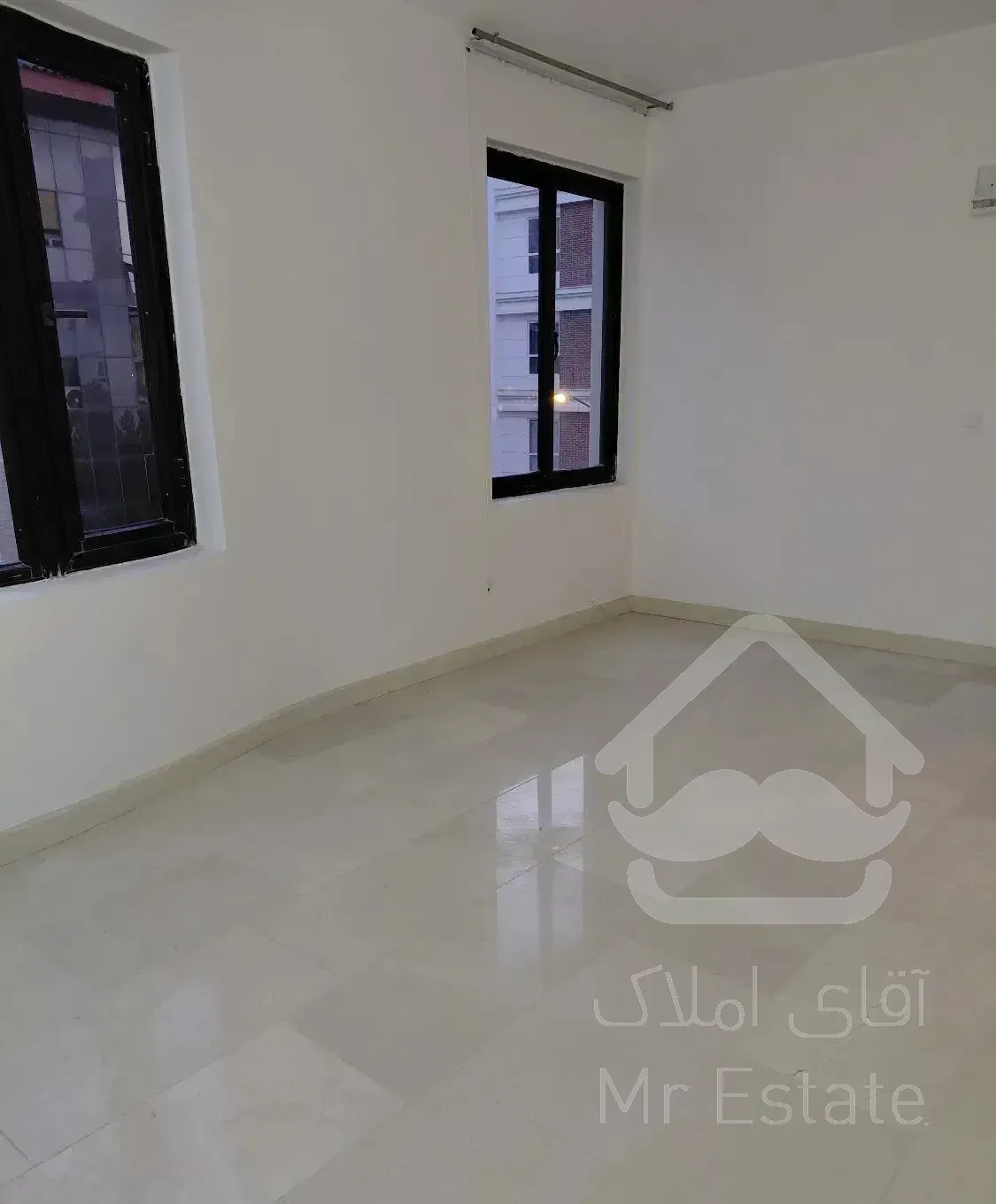 آپارتمان لوکس در بهترین محله نمک آبرود