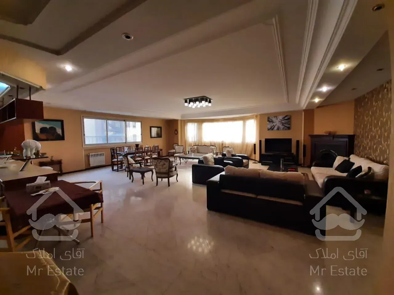 گلستان ۳۰۰ متر ۴خواب فول امکانات/۲۰ ٪ زیر