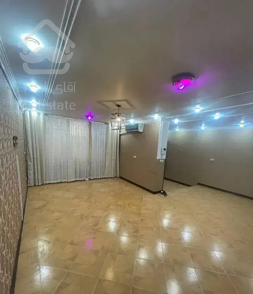 رهن /اجاره/ بلوار خامنه ای/ مجردی و سالن ارایش