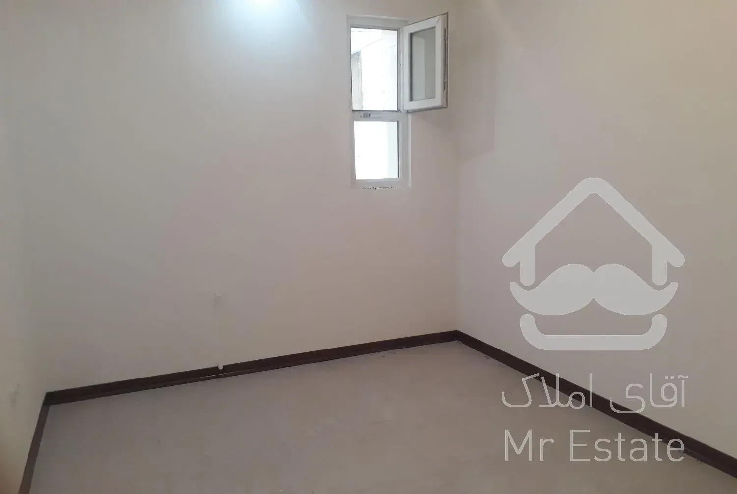 ۸۸متر/ط دوم نوساز   چهارراه نبوت روبروی  مهستان