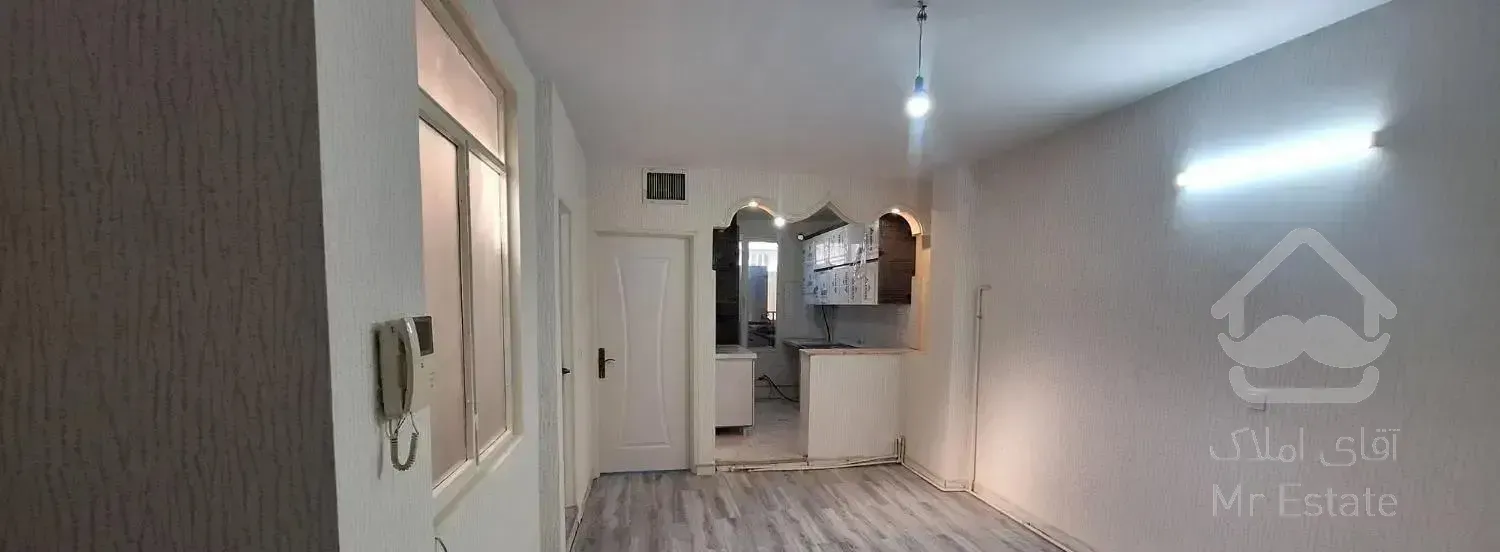 ۴۸ متر بر یاران بهترین جای یاران اسانسور پارکینگ