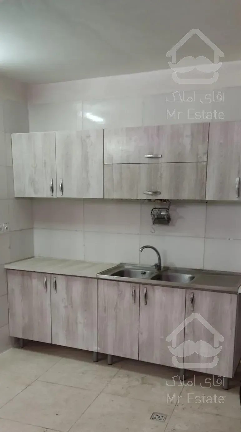 60متر/ دو خواب/ حیاط دار.فول بازسازی/ کارگر جنوبی