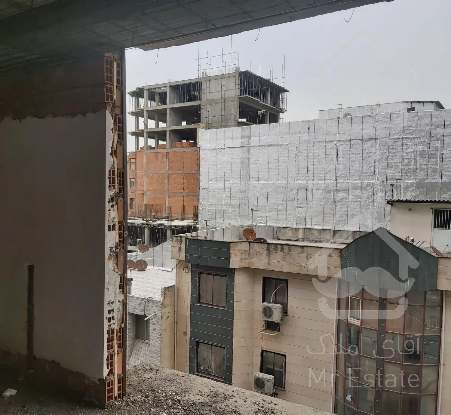 آپارتمان ۱۶۰ متری دو نبش باامکانات سر پیروزی۶