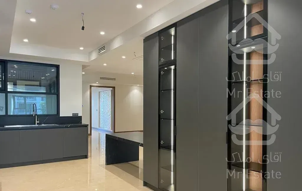 آپارتمان ۱۳۰ شیک ۲ خ/۲ پارکینگ سندی/فول بازسازی