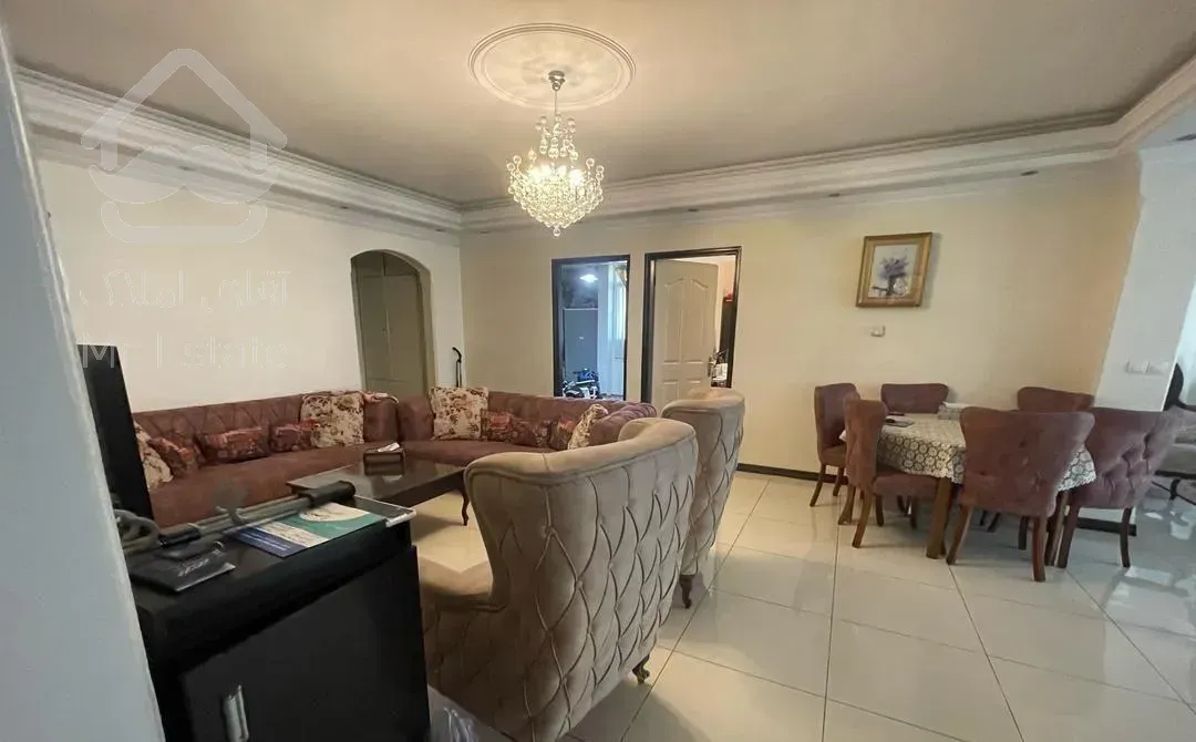 بلوار کشاورز  186  متر سه خواب فول با دو پارکینگ