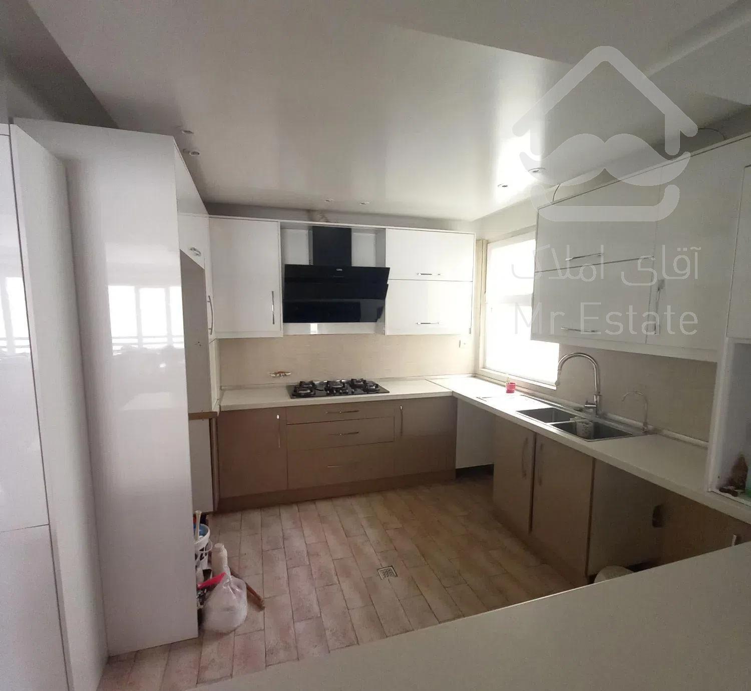 *گیشا ۱۱۰ متر سه خواب چسب پارک دوپارکنیگ*