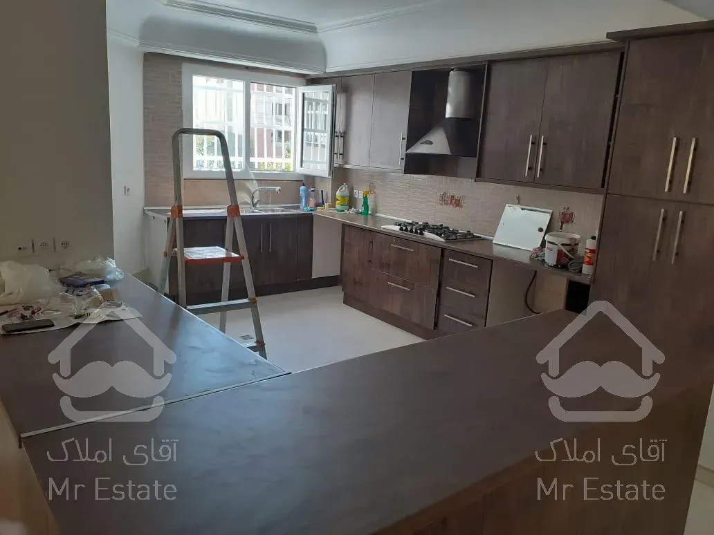 اجاره و رهن آپارتمان زعفرانیه 200  متر شیک