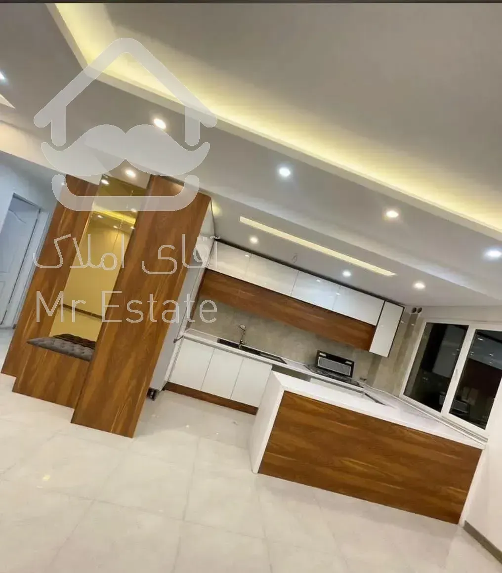 آپارتمان ۱۱۰ متری /طبقه آخر/ویو ابد