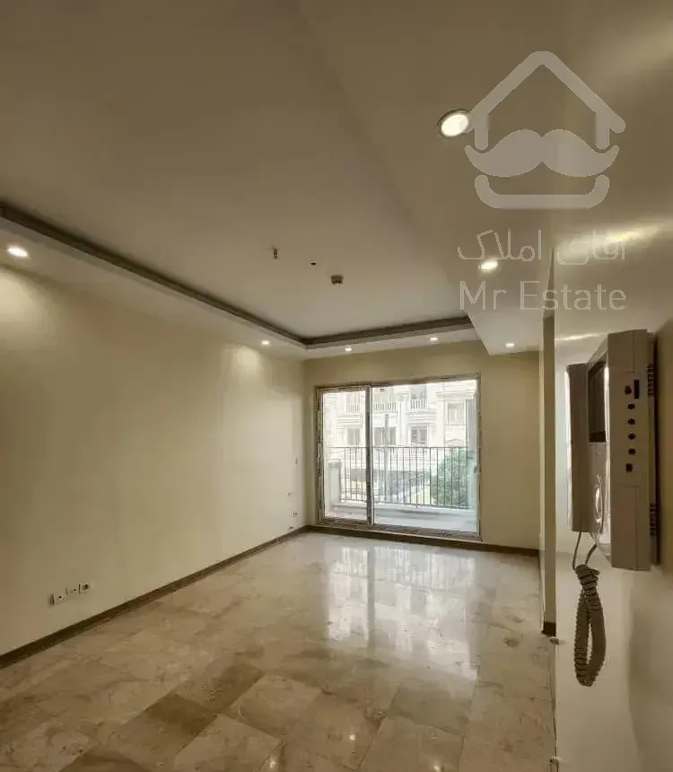 فردوس غرب/ ۷۷متر کم سن/۲ تا پارکینگ سندی