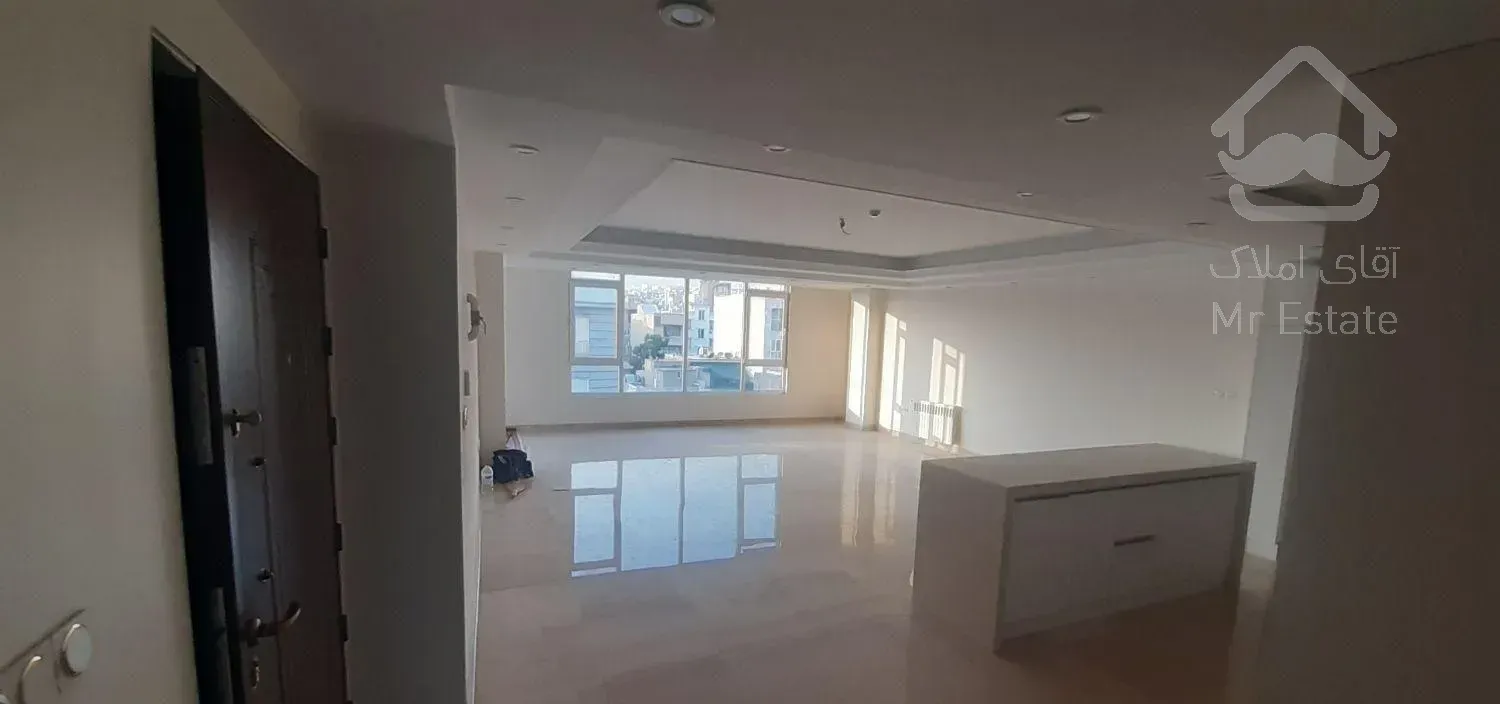 آپارتمان ۱۲۳متری/کلید نخورده/۳خواب