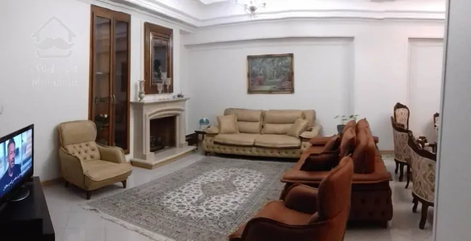 ۱۸۶متری فول مشاعات آبی، حیاط مشجر، گلسنگ