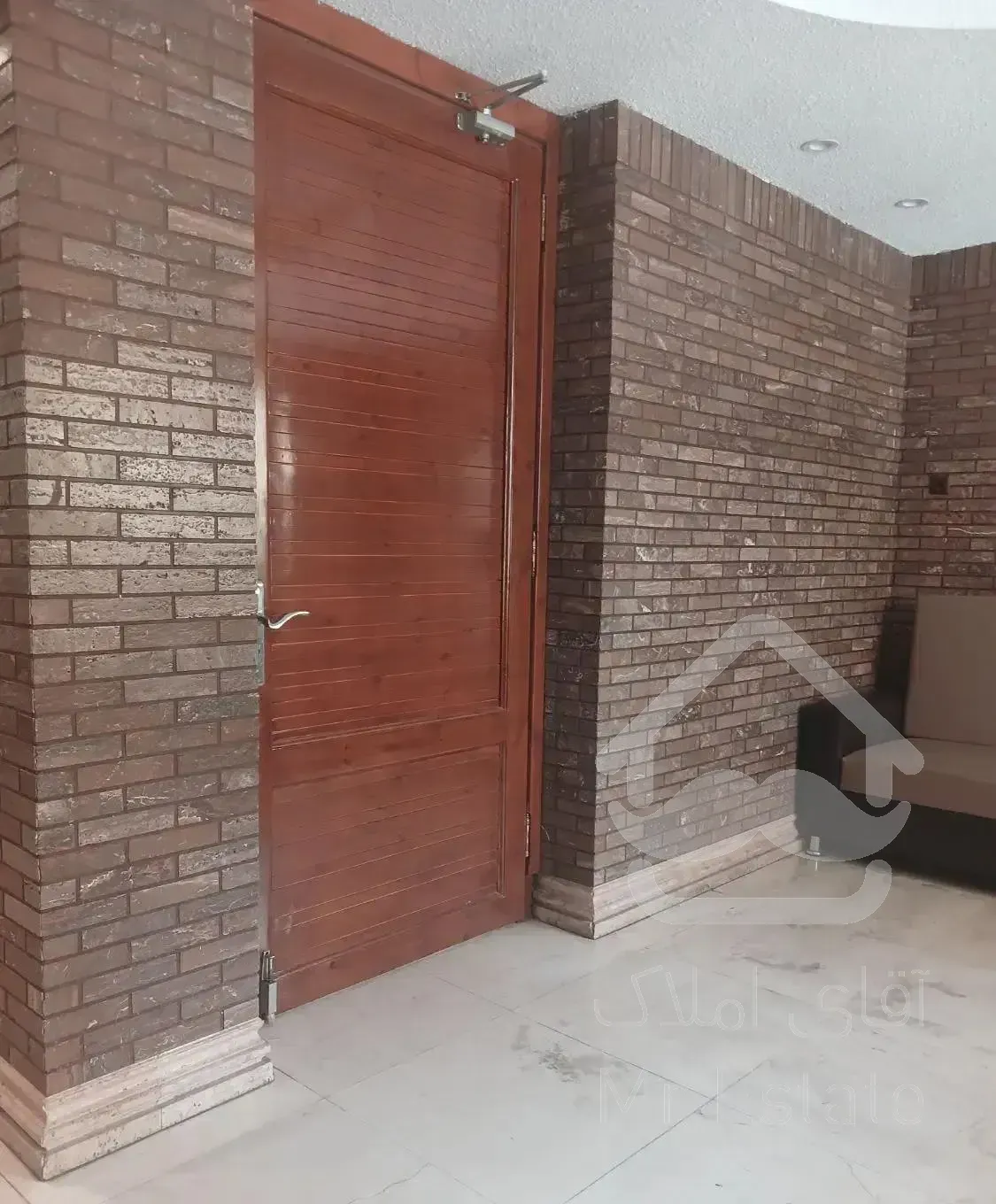 ۹۵ متر دو خواب صرافهای جنوبی ۸ ساله ویو پارک