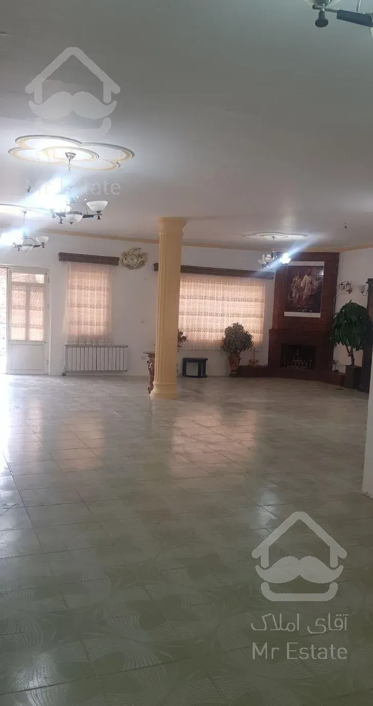 آپارتمان ۲۵۰ متری داخل شهرک ساحلی