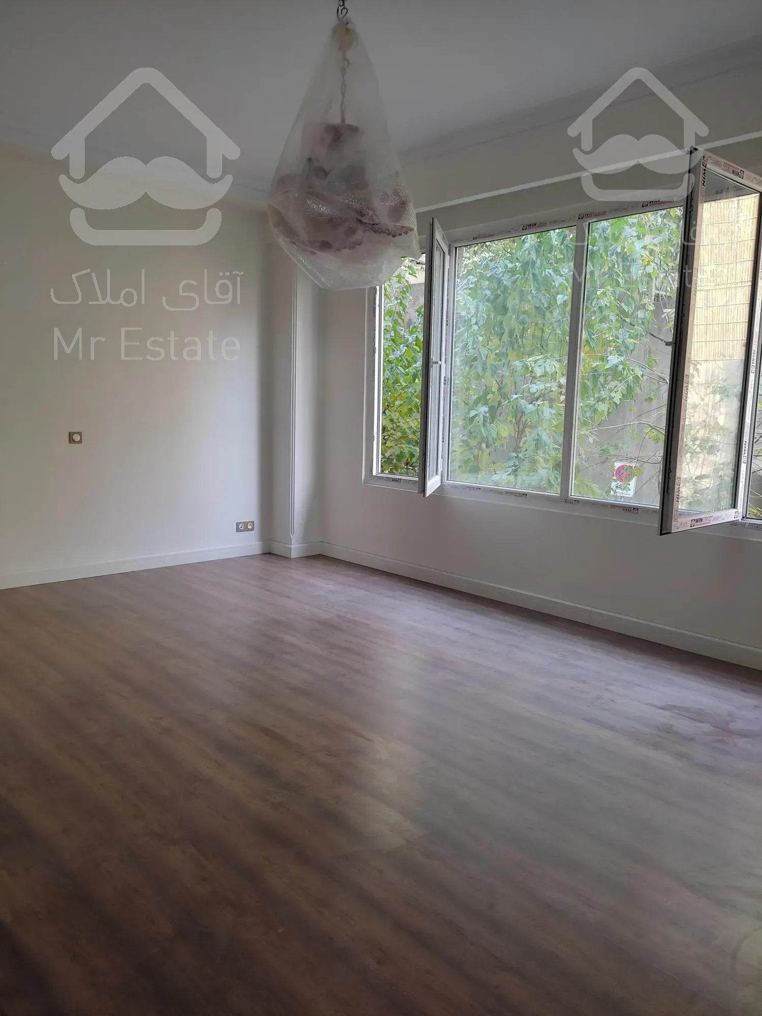 193متر سه خواب مستر فول بازسازی پلان مجزا. جمشیدیه