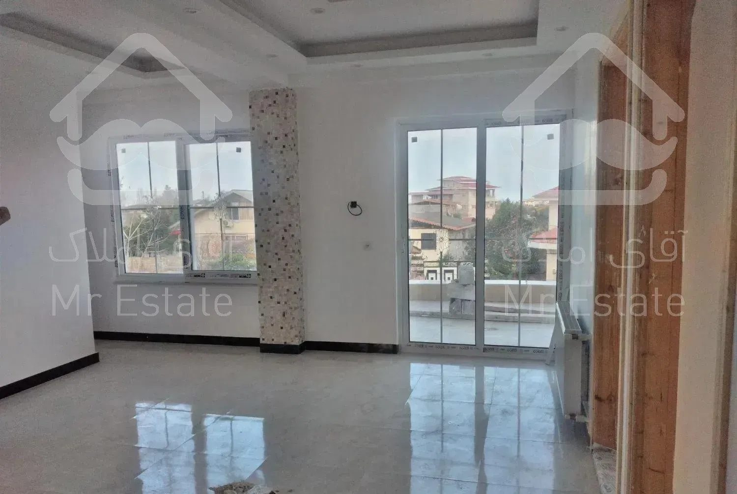 ویلایی فروش نقدی ودر فاصله ۵۰۰ متری ساحل