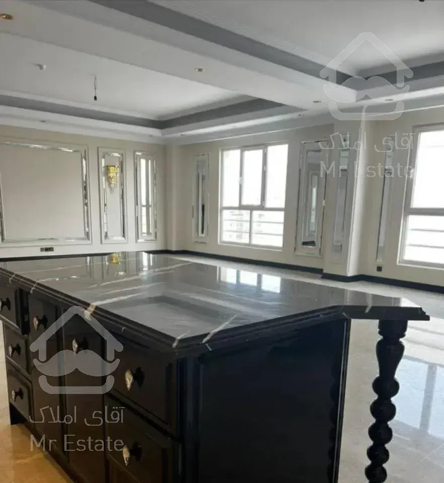 ۱۳۰ متر برج باغ/شیک و مینیمال/روف گاردن