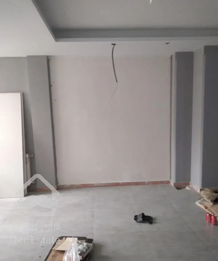 ۷۵ دوخوابه طبقه اول با ویو دریاچه با پارگنگ